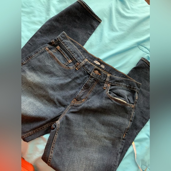 OLD NAVY 34x32 straight leg jeans - Picture 2 of 6